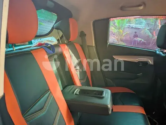 Mahindra Kuv 100 2021 photo 4