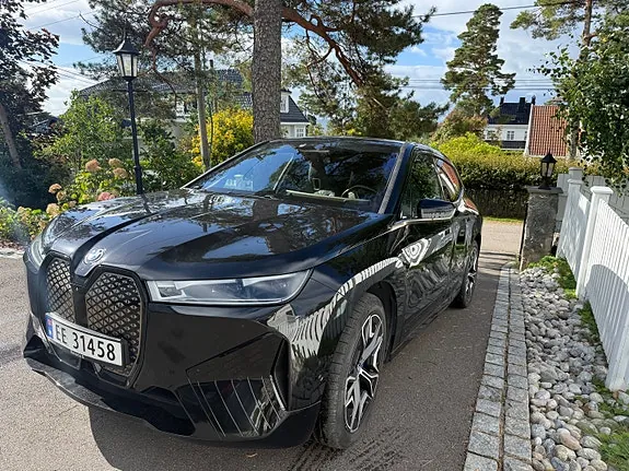 BMW Ix 2022 photo 2