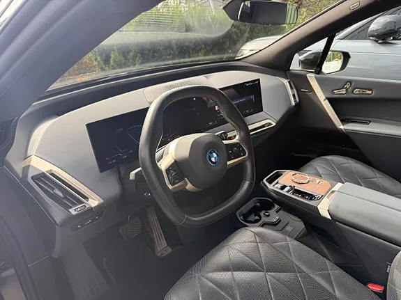 BMW Ix 2022 photo 5