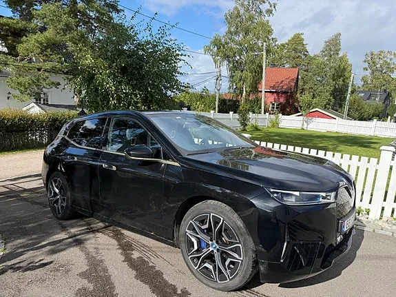 BMW Ix 2022 photo 3