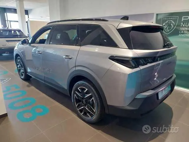 Peugeot 5008 2025 photo 3