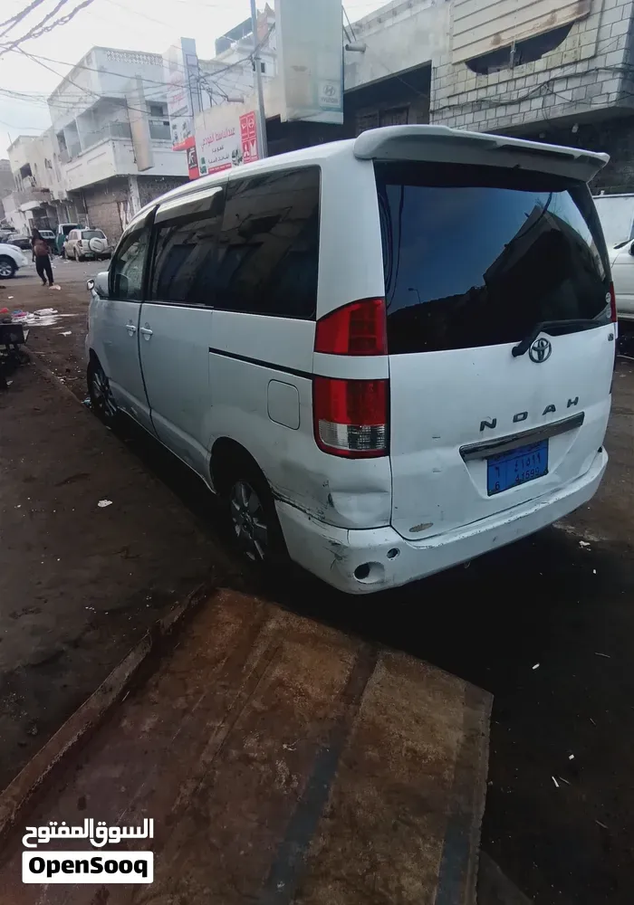 Toyota Voxy 2025 photo 5