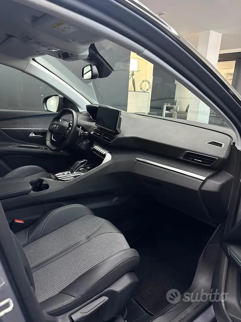 Peugeot 3008 2022 photo 3