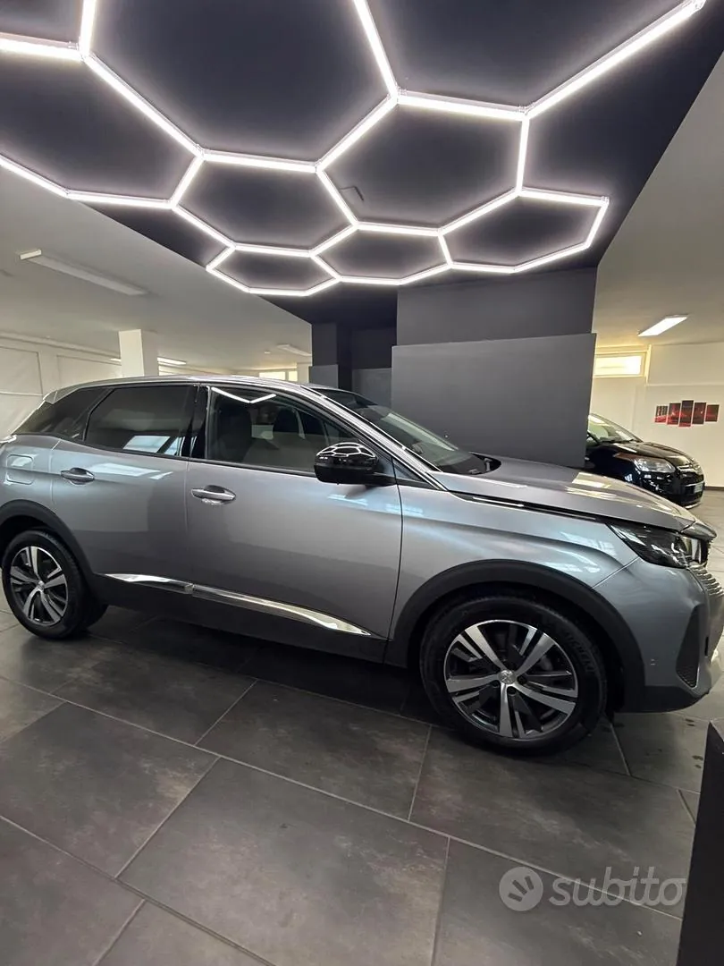 Peugeot 3008 2022 photo 2