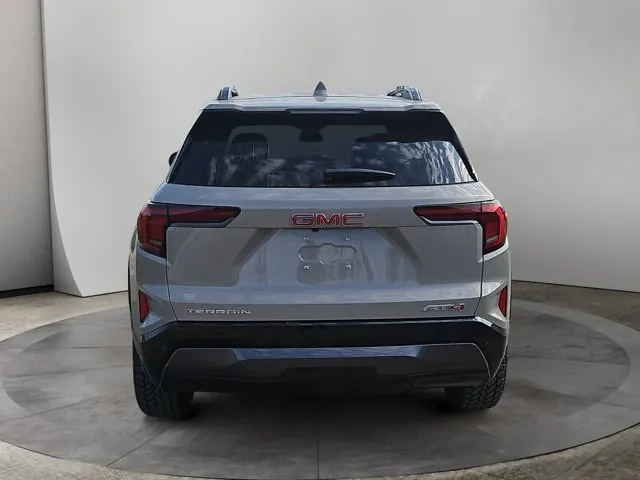 GMC Terrain 2027 photo 5