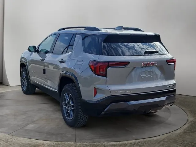 GMC Terrain 2027 photo 3