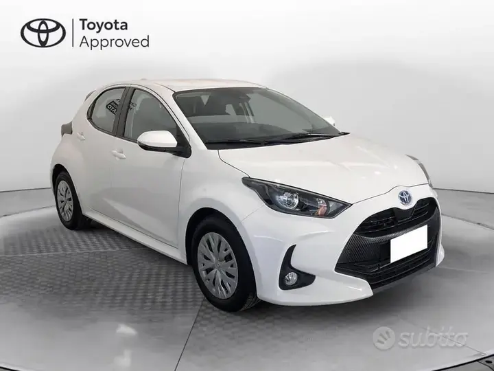 Toyota Yaris 2022 photo 3