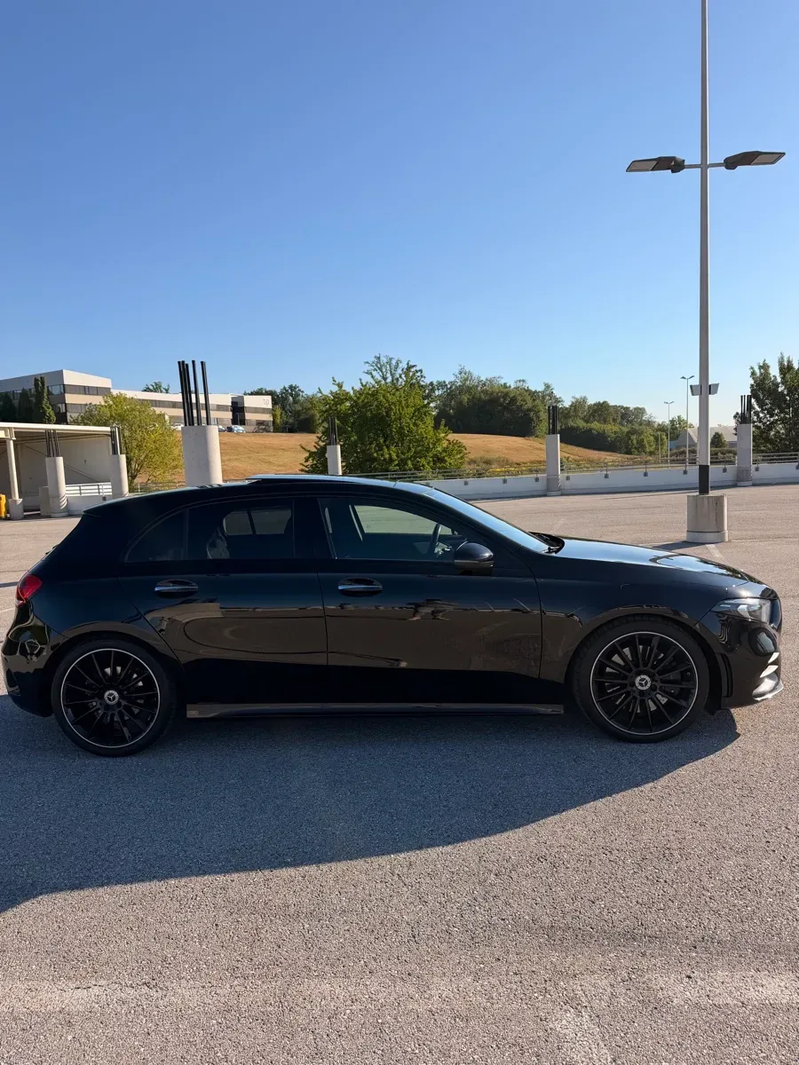 Mercedes-Benz A-Class 2019 photo 3