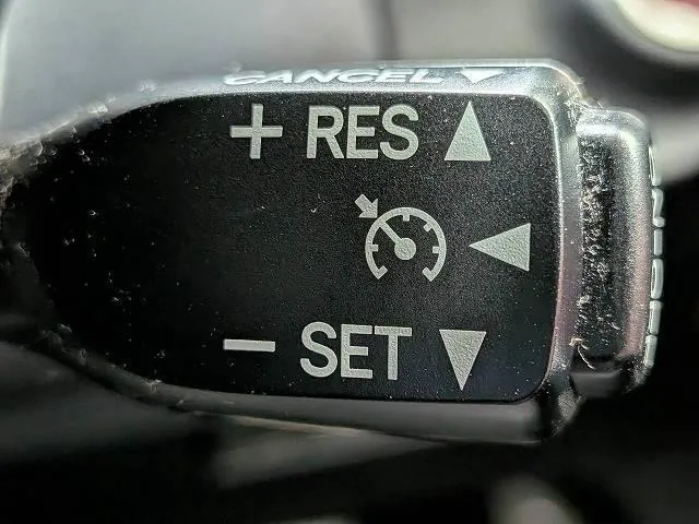 Toyota Aqua G 2016 photo 5