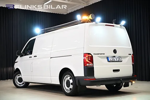 Volkswagen Transporter 2021 photo 2