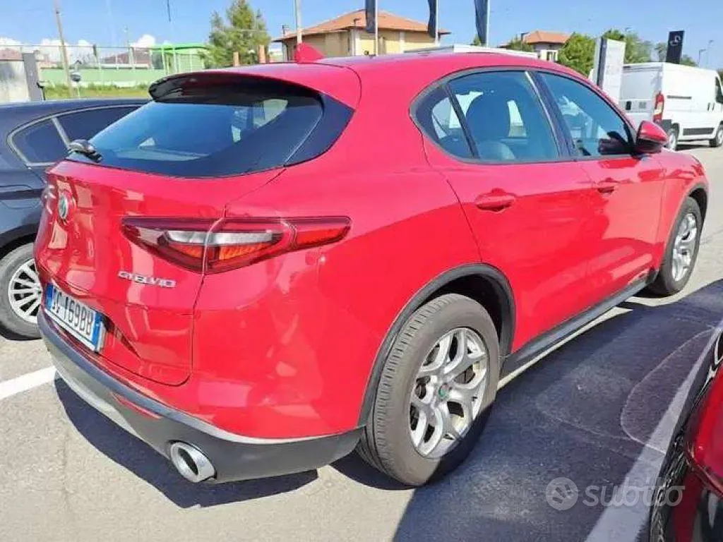 Alfa Romeo Stelvio 2021 photo 4