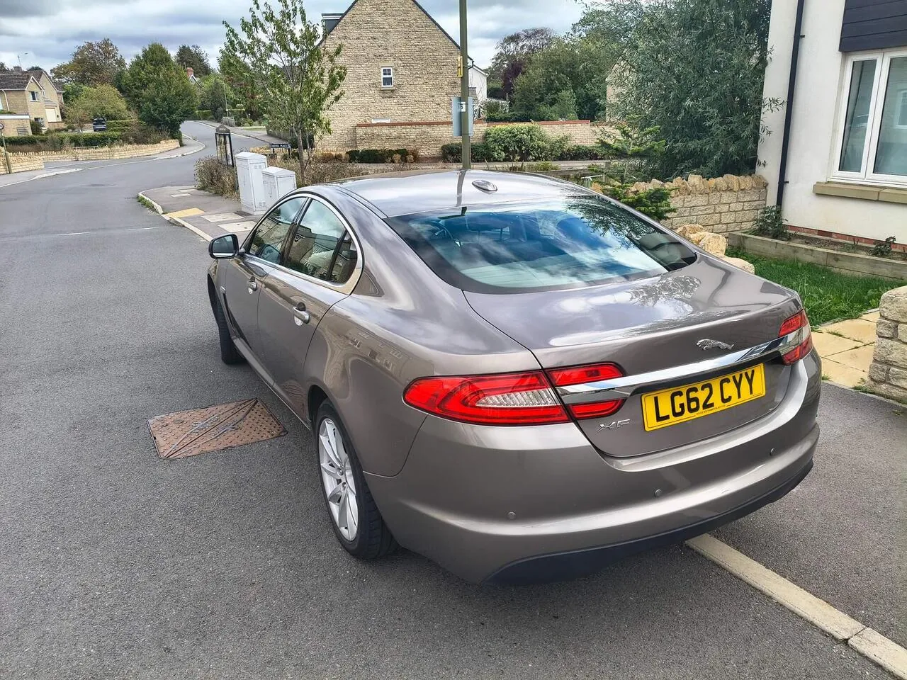 Jaguar Xf 2012 photo 3