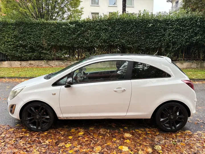 Opel Corsa 2012 photo 3