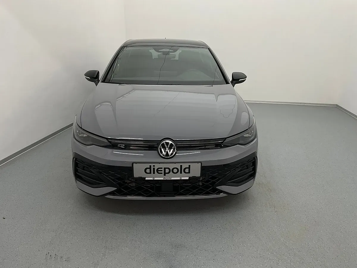 Volkswagen Golf 2026 photo 2