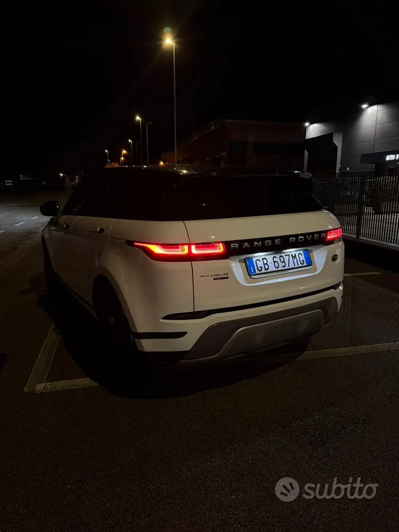 Land Rover Range Rover Evoque 2020 photo 2
