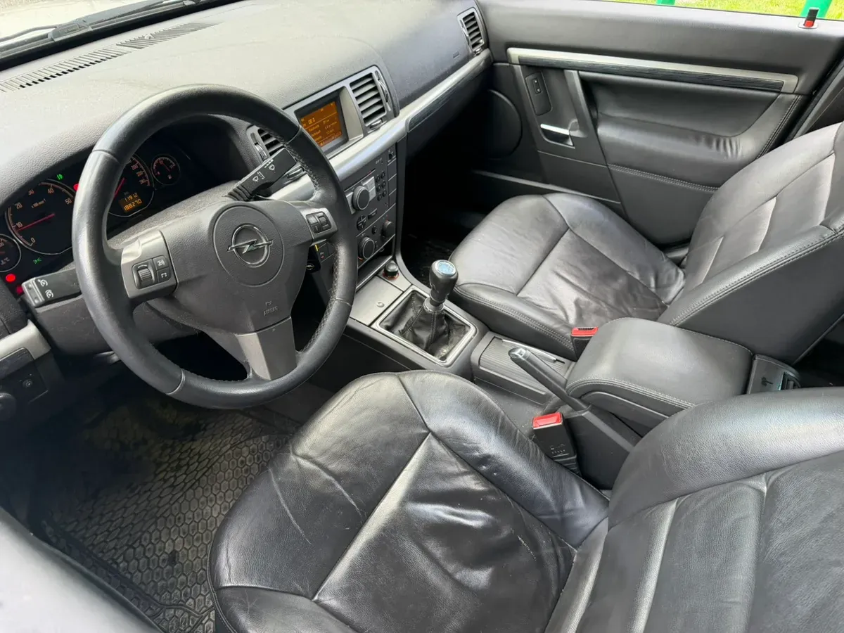 Opel Signum 2009 photo 3