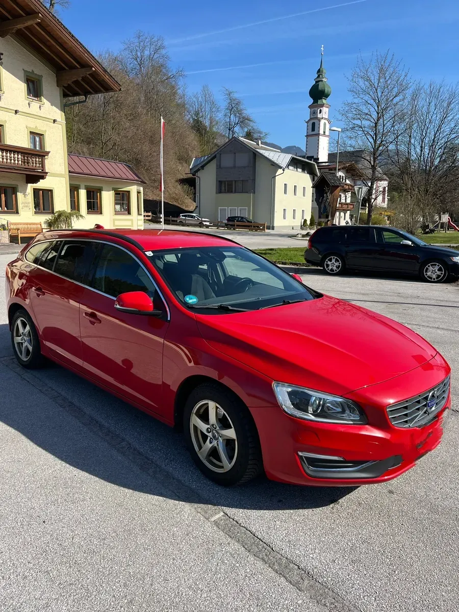 Volvo V60 2014 photo 2