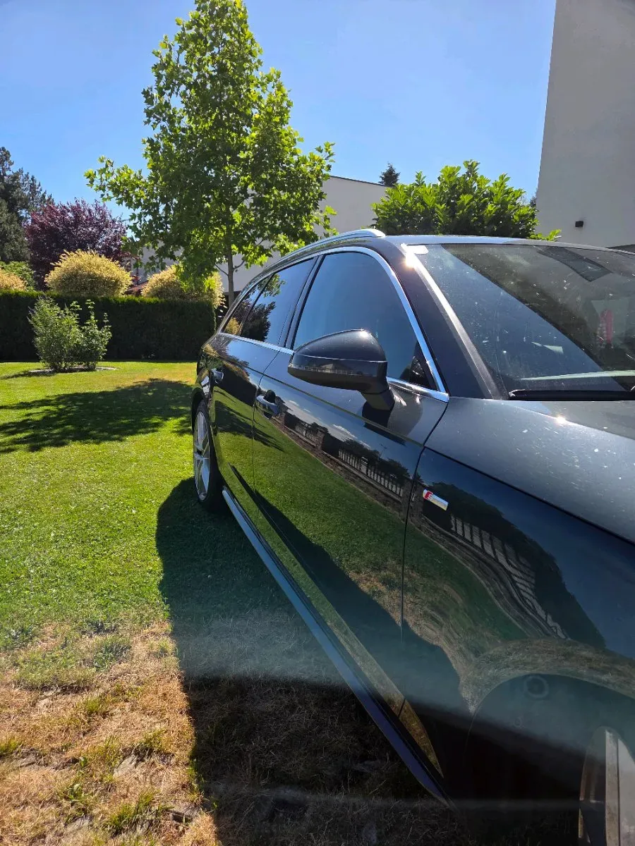 Audi A4 2018 photo 2