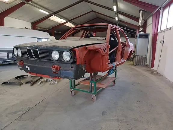 BMW 320I 1986 photo 2
