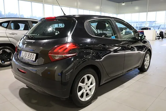 Peugeot 208 2018 photo 5