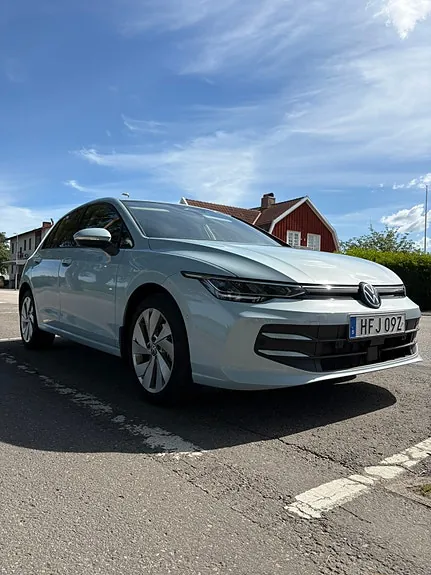 Volkswagen Golf Viii 2026 photo 2