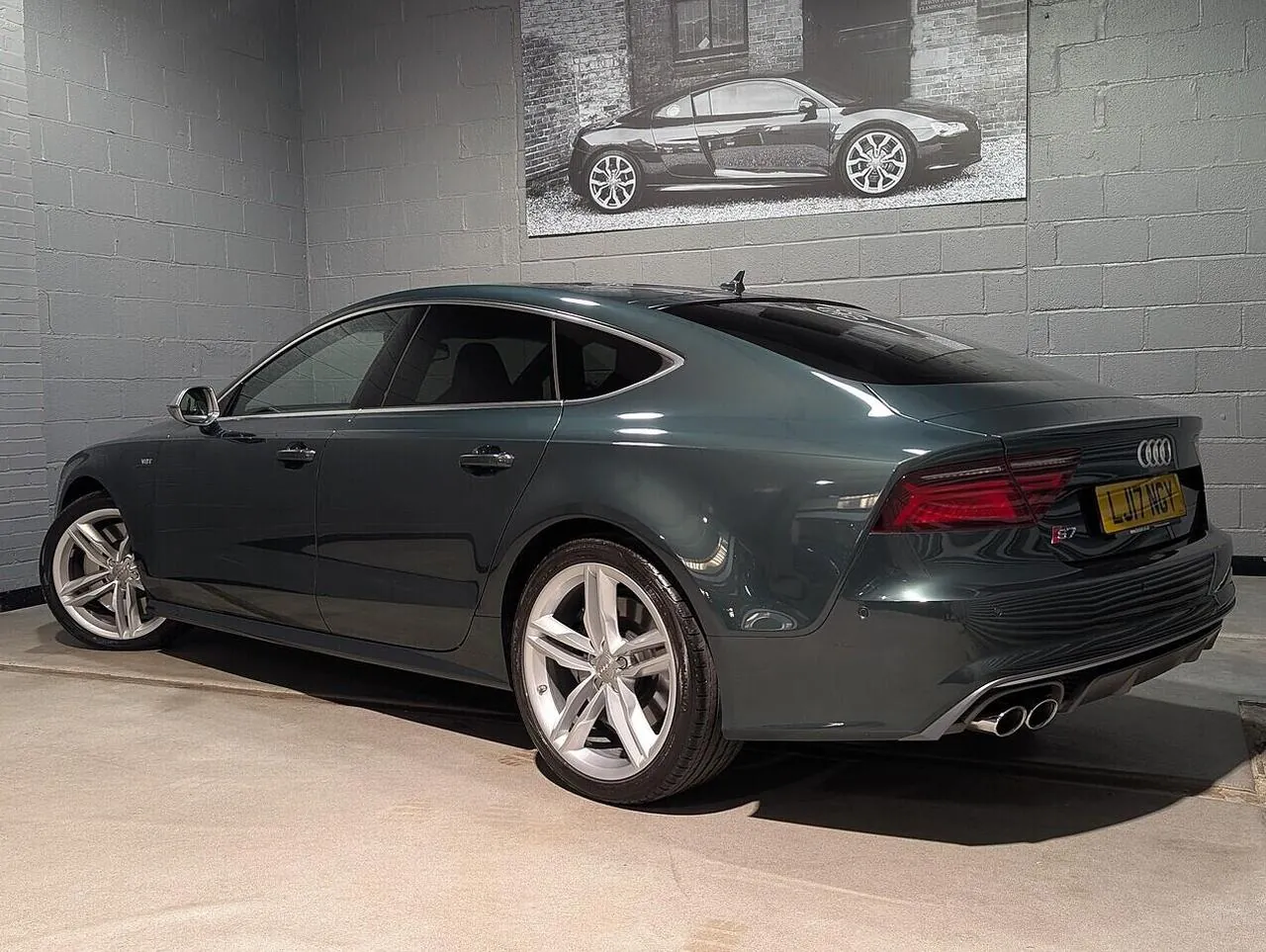 Audi S7 2017 photo 2