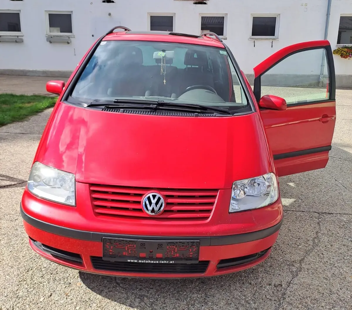 Volkswagen Sharan 2002 photo 2