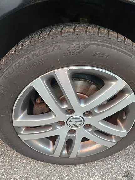 Volkswagen Golf Plus 2011 photo 2