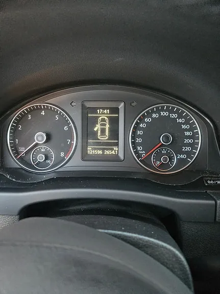 Volkswagen Golf Plus 2011 photo 4