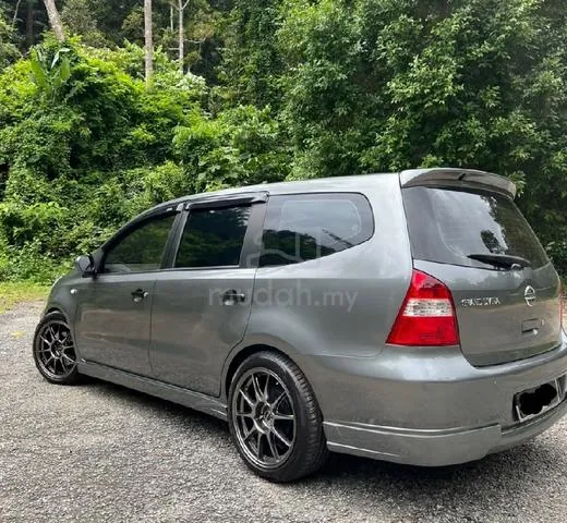 Nissan Grand Livina