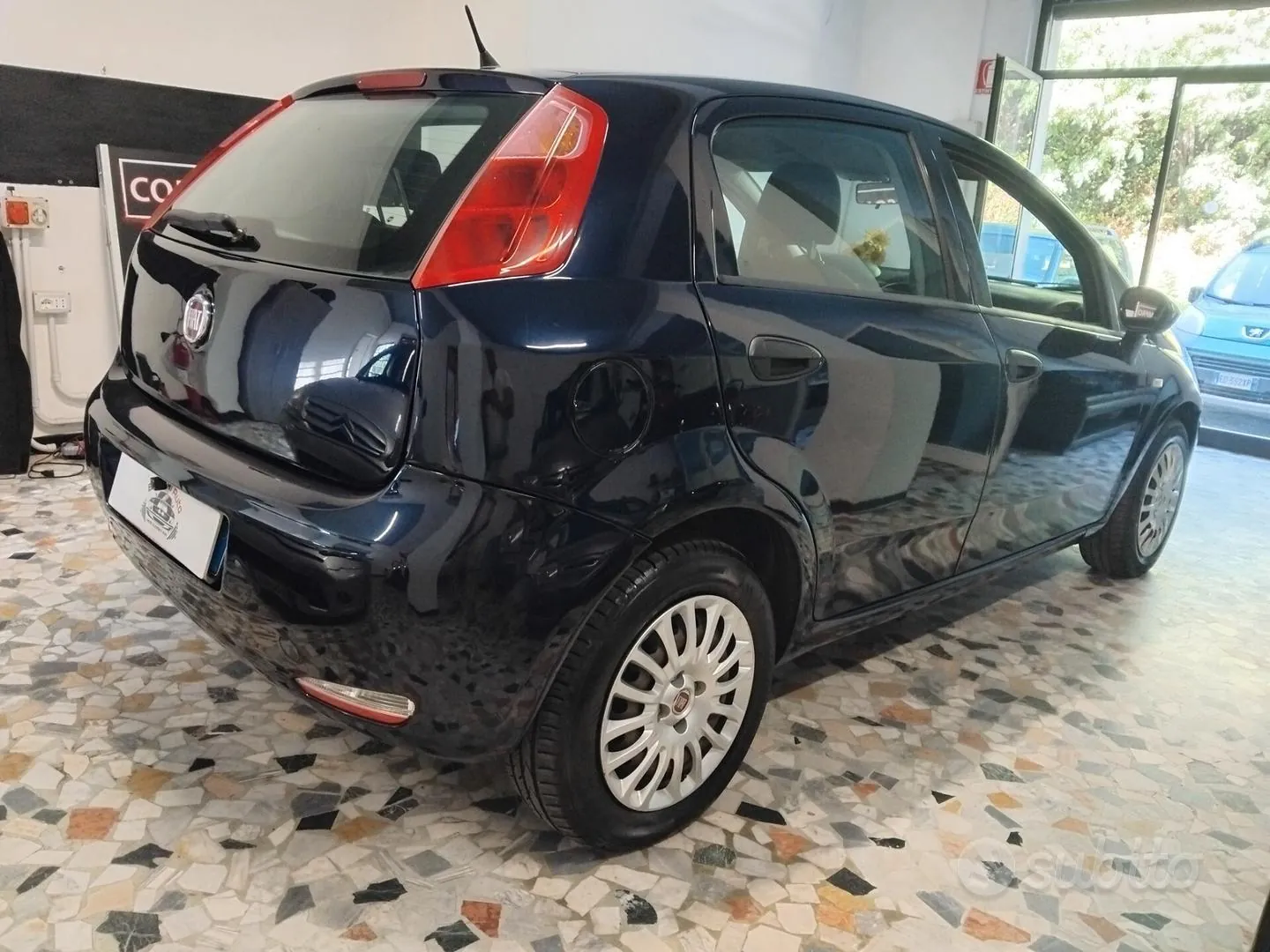 Fiat Grande Punto 2015 photo 4