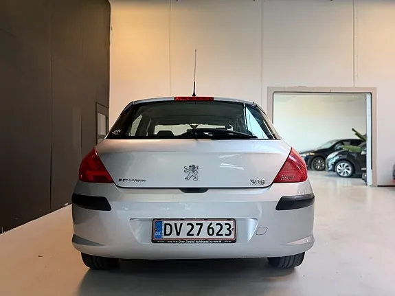 Peugeot 308 2008 photo 5