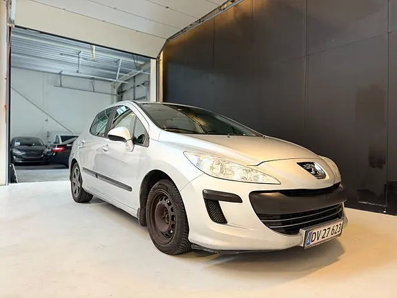 Peugeot 308 2008 photo 3