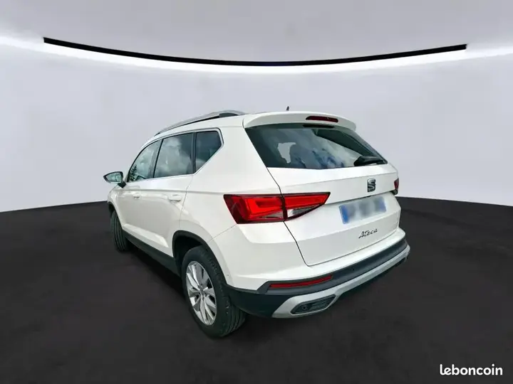 Seat Ateca 2023 photo 2