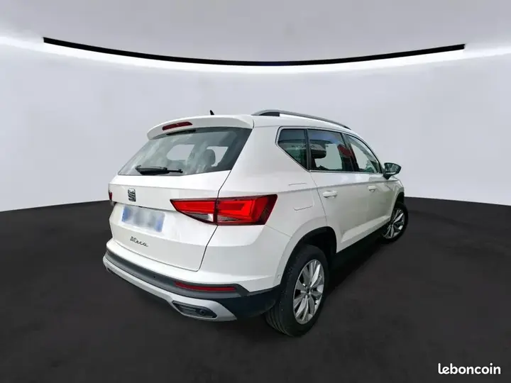 Seat Ateca 2023 photo 3