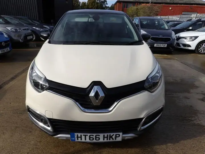 Renault Captur 2017 photo 2
