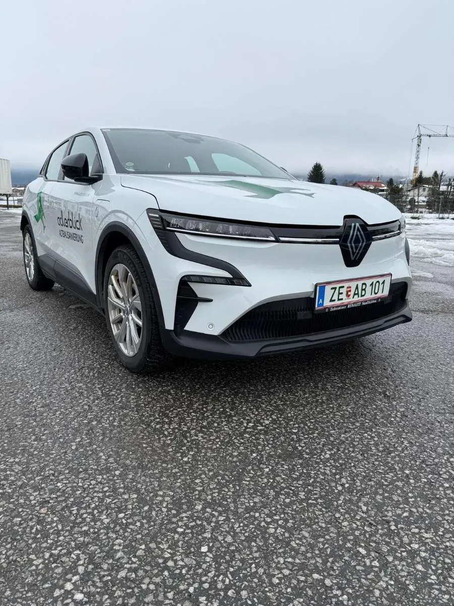 Renault Mégane 2022 photo 2