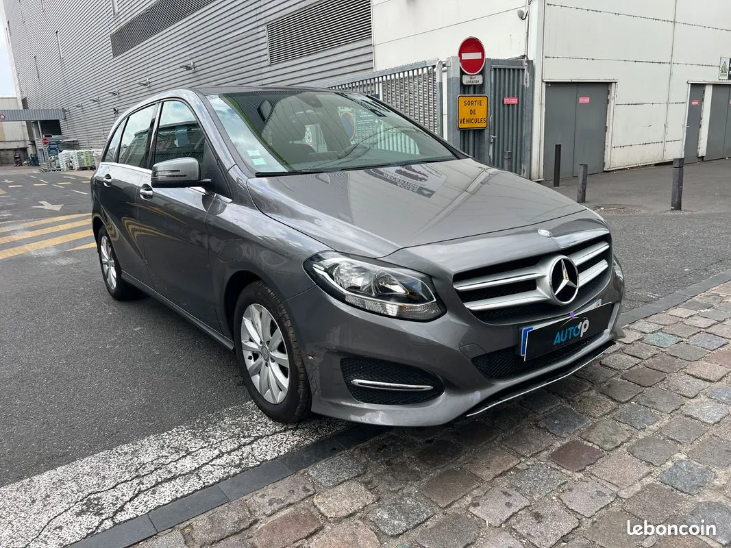 Mercedes-Benz B-Class 2017 photo 5