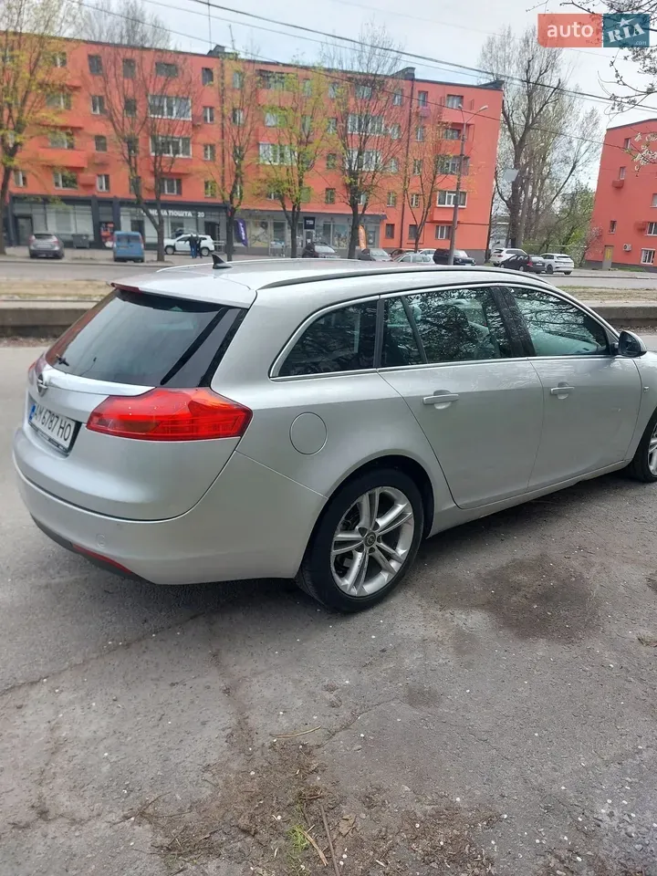 Opel Insignia 2010 photo 2
