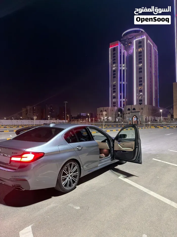 BMW 5 Series 2018 photo 2