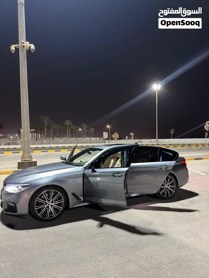 BMW 5 Series 2018 photo 3