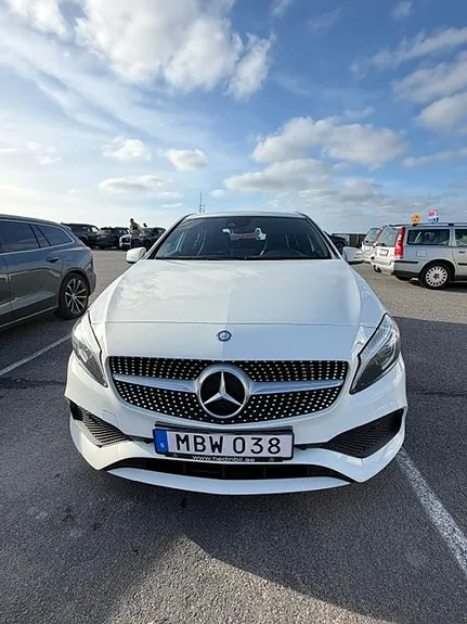 Mercedes-Benz A180