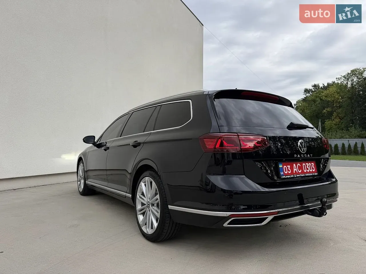 Volkswagen Passat 2023 photo 3
