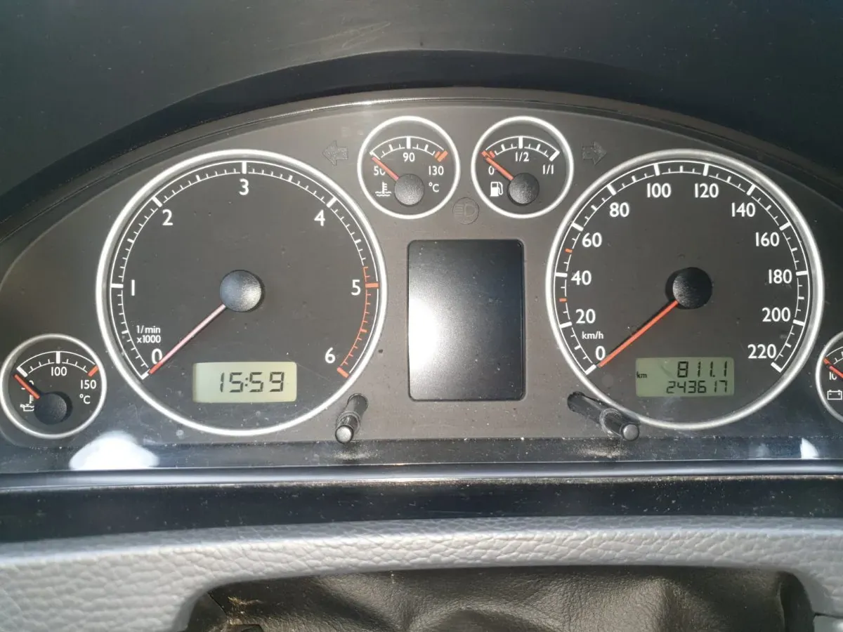 Volkswagen Multivan 2006 photo 2