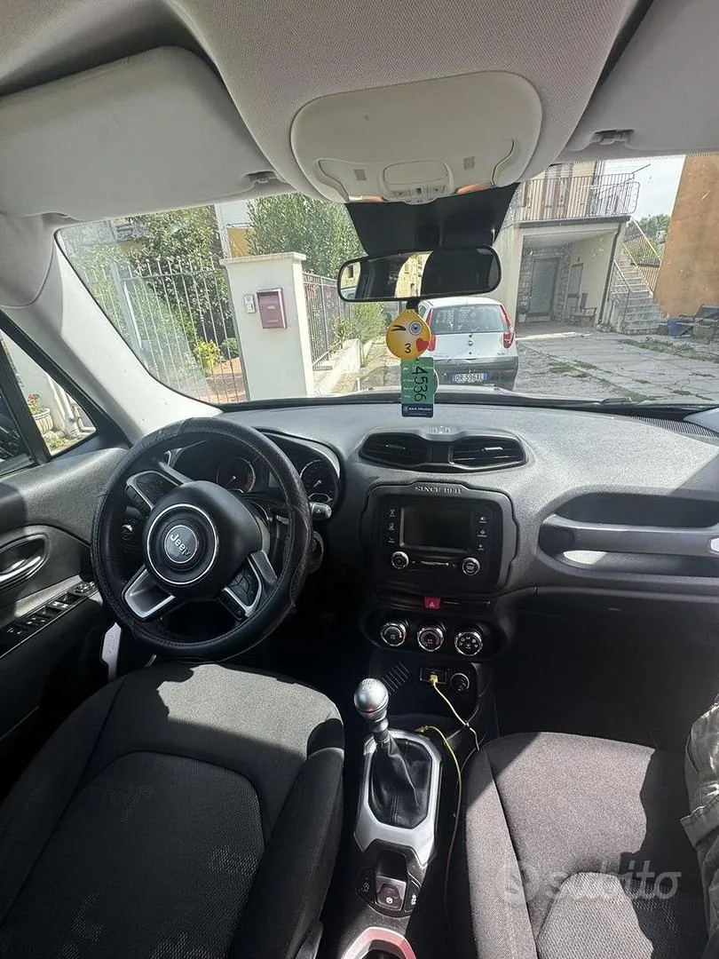 Jeep Renegade 2016 photo 4