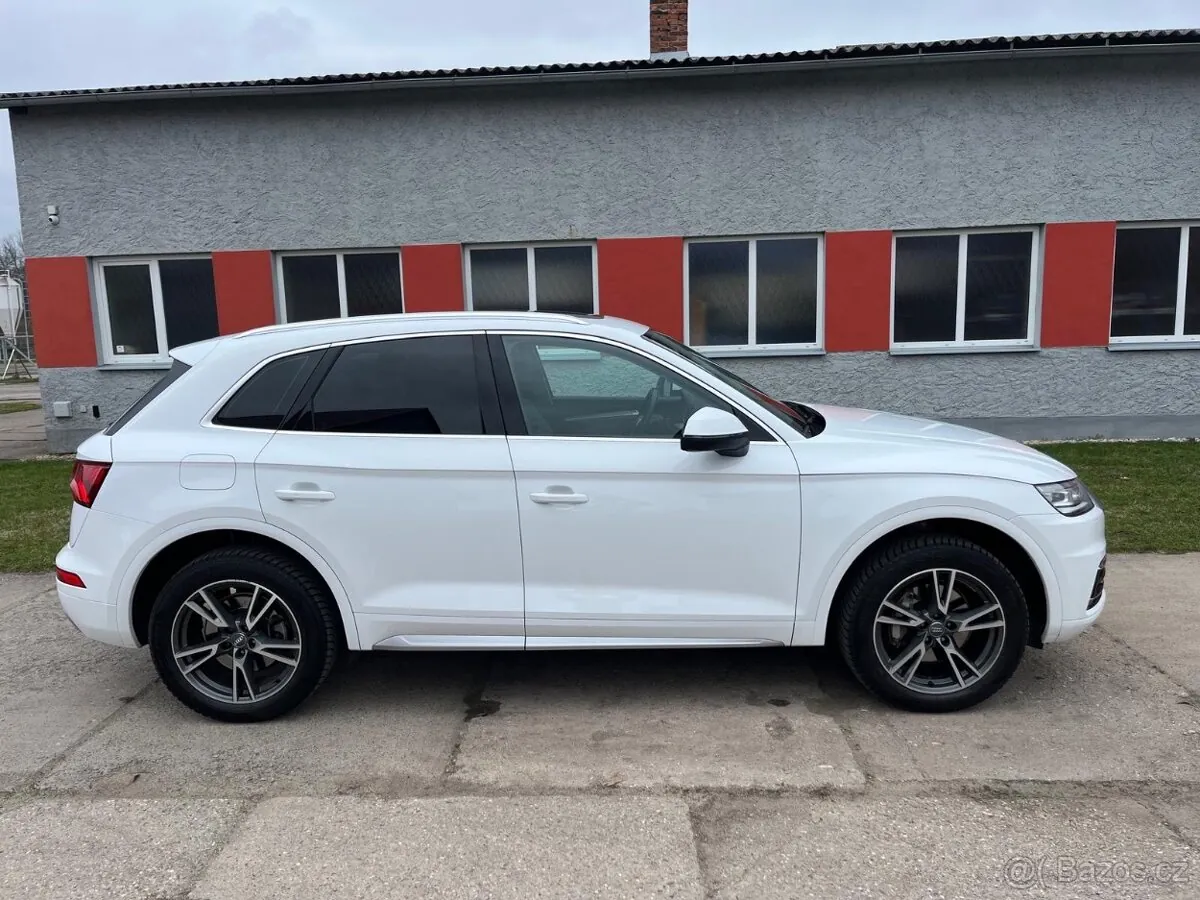 Audi Q5 2018 photo 2