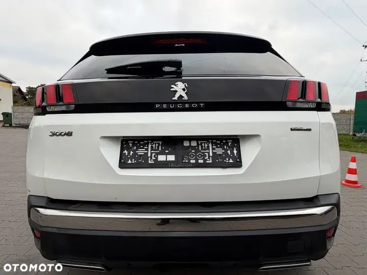 Peugeot 3008 2020 photo 2