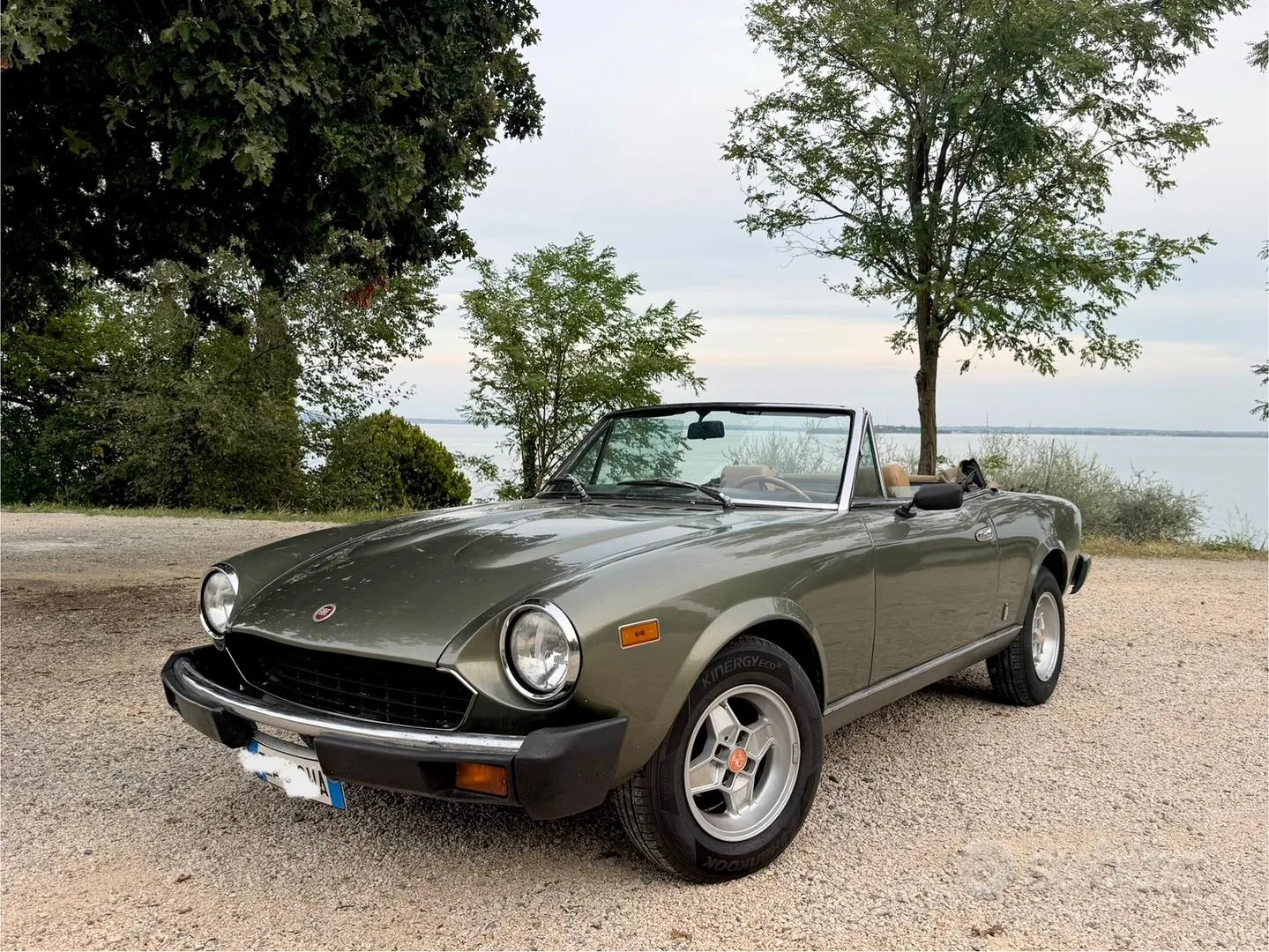 Fiat 124 Spider