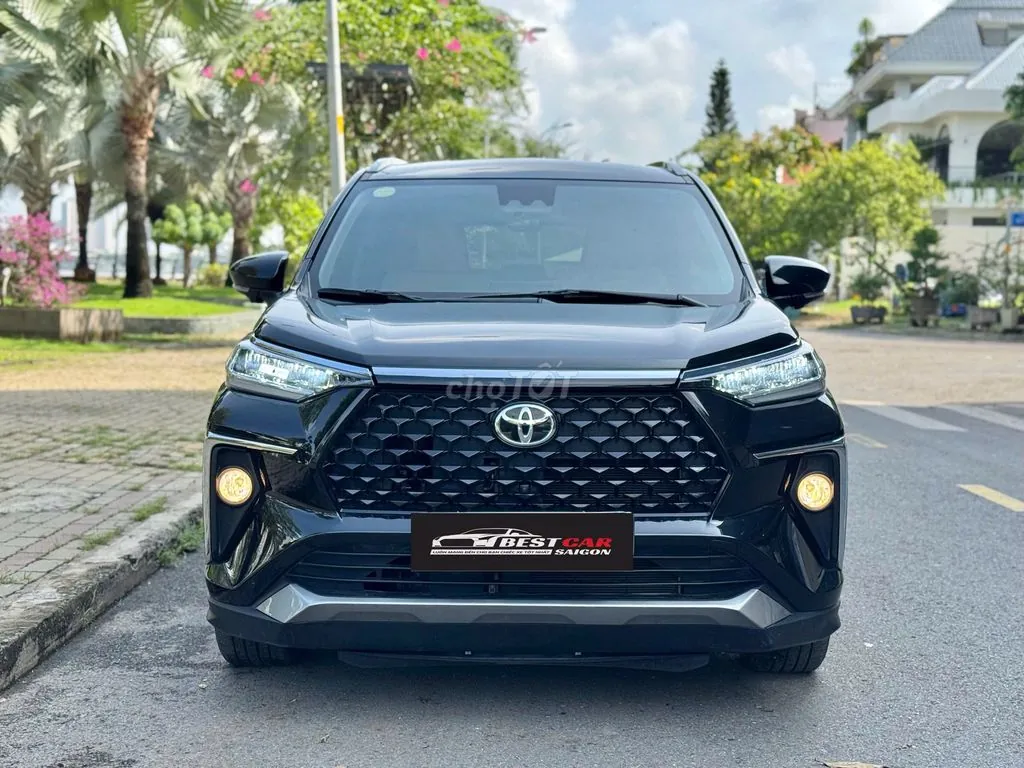 Toyota Veloz Cross