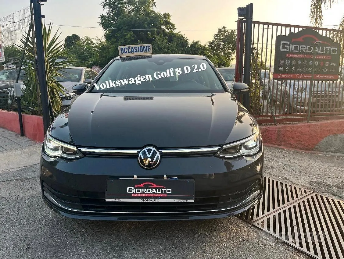 Volkswagen Golf 2022 photo 2
